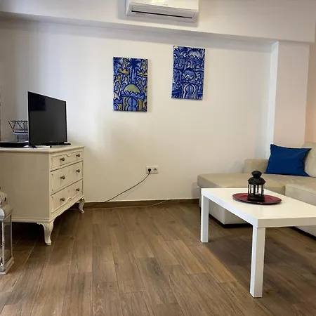 Апартаменти Loft Jazmin Junto A Puente